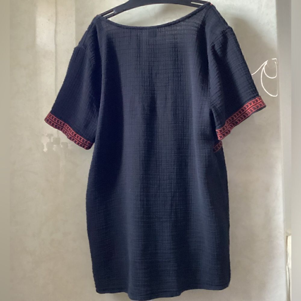 Old Navy M Boho top, black, floral embroidery - Picture 4 of 8